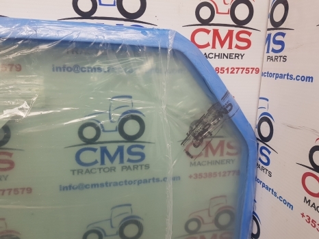 T5, T4 Series, T5.105, T5.95 Cab Rear Window Original Cnh 48034289 - Okno a diely: obrázok 3 T5, T4 Series, T5.105, T5.95 Cab Rear Window Original Cnh 48034289 - Okno a diely: obrázok 3