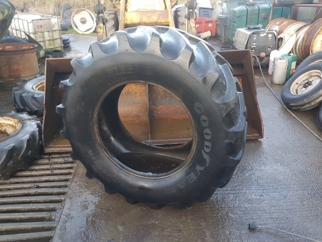 Tyre Dt820 Goodyear 540/65r28, 540/65 R28 - Pneumatika pre Traktor: obrázok 1 Tyre Dt820 Goodyear 540/65r28, 540/65 R28 - Pneumatika pre Traktor: obrázok 1