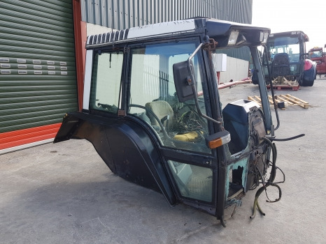 Valmet 8550e, 8150e, 8000 E, Hi Series Complete Cab As Pictures V32569420 - Kabína: obrázok 3 Valmet 8550e, 8150e, 8000 E, Hi Series Complete Cab As Pictures V32569420 - Kabína: obrázok 3
