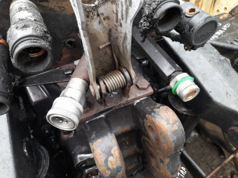Valtra 6100, 6200, 6300, 6400 Trailer Brake Valve V32436120 - Diely bŕzd: obrázok 2 Valtra 6100, 6200, 6300, 6400 Trailer Brake Valve V32436120 - Diely bŕzd: obrázok 2