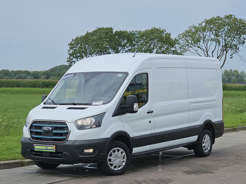 Ford E-Transit 68 Kwh elektrisch - Furgon, Elektrická dodávka: obrázok 2 Ford E-Transit 68 Kwh elektrisch - Furgon, Elektrická dodávka: obrázok 2