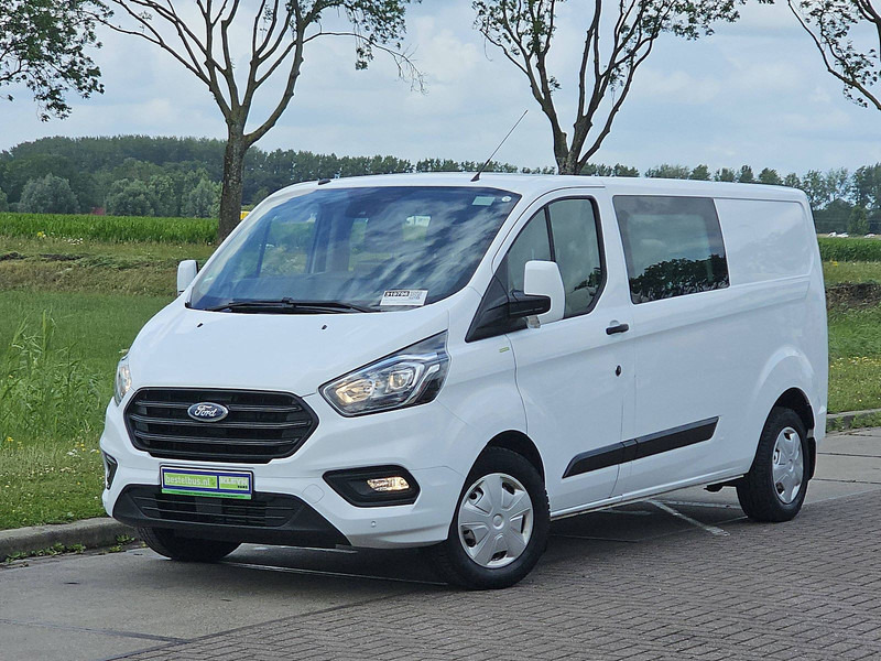 Ford Transit Custom 2.0 L2H1 Dub.- Cab. Navi - Malá dodávka: obrázok 2 Ford Transit Custom 2.0 L2H1 Dub.- Cab. Navi - Malá dodávka: obrázok 2