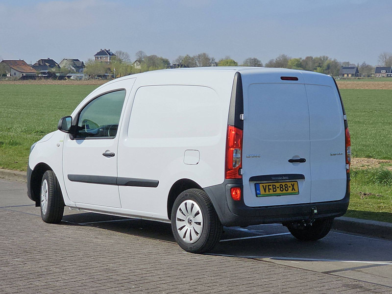 Mercedes-Benz Citan 108 CDI AC 17 dkm.!!! - Dodávka skriňová nadstavba: obrázok 5 Mercedes-Benz Citan 108 CDI AC 17 dkm.!!! - Dodávka skriňová nadstavba: obrázok 5