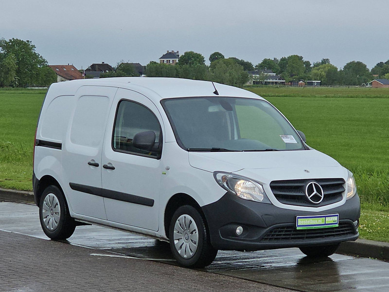 Mercedes-Benz Citan 109 CDI LONG PRO - Dodávka skriňová nadstavba: obrázok 4 Mercedes-Benz Citan 109 CDI LONG PRO - Dodávka skriňová nadstavba: obrázok 4