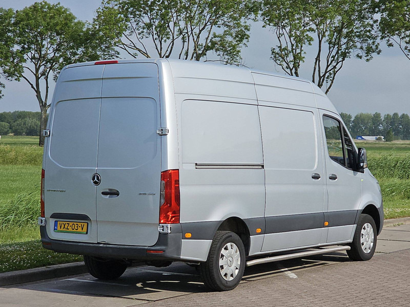 Mercedes-Benz Sprinter 316 L2H2 RWD Airco Euro6 - Furgon: obrázok 3 Mercedes-Benz Sprinter 316 L2H2 RWD Airco Euro6 - Furgon: obrázok 3