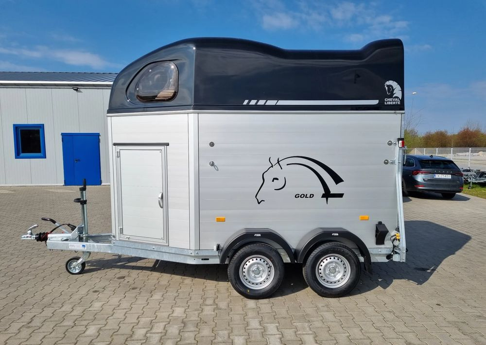 CHEVAL LIBERTÉ Cheval Liberte Gold First Alu + siodlarnia przyczepa dwukonna - Príves na prepravu koní: obrázok 4 CHEVAL LIBERTÉ Cheval Liberte Gold First Alu + siodlarnia przyczepa dwukonna - Príves na prepravu koní: obrázok 4