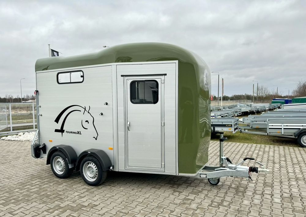 CHEVAL LIBERTÉ Cheval Liberte Touring Country XL przyczepa na dwa konie | duża siodlarnia | drzwi boczne | rampa przednia | 387×179 cm | ALUMINIOWA | Debon | dostawa | mocna i solidna | - Príves na prepravu koní: obrázok 3 CHEVAL LIBERTÉ Cheval Liberte Touring Country XL przyczepa na dwa konie | duża siodlarnia | drzwi boczne | rampa przednia | 387×179 cm | ALUMINIOWA | Debon | dostawa | mocna i solidna | - Príves na prepravu koní: obrázok 3