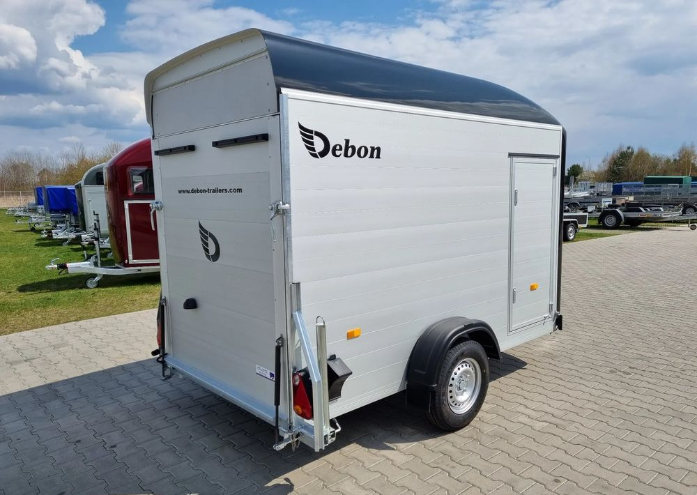 DEBON Debon C 300 Alu + drzwi boczne 300x155 cm Cheval Liberte - Príves skriňové: obrázok 2 DEBON Debon C 300 Alu + drzwi boczne 300x155 cm Cheval Liberte - Príves skriňové: obrázok 2