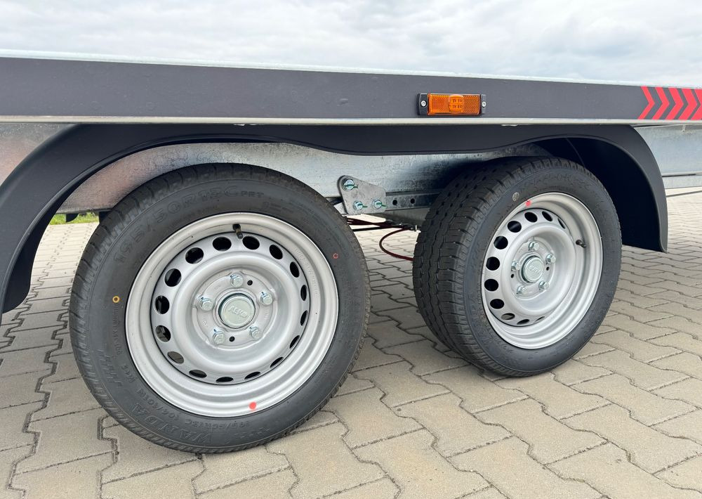 Lorries PLI-35 5521 - Príves prepravník áut: obrázok 3 Lorries PLI-35 5521 - Príves prepravník áut: obrázok 3