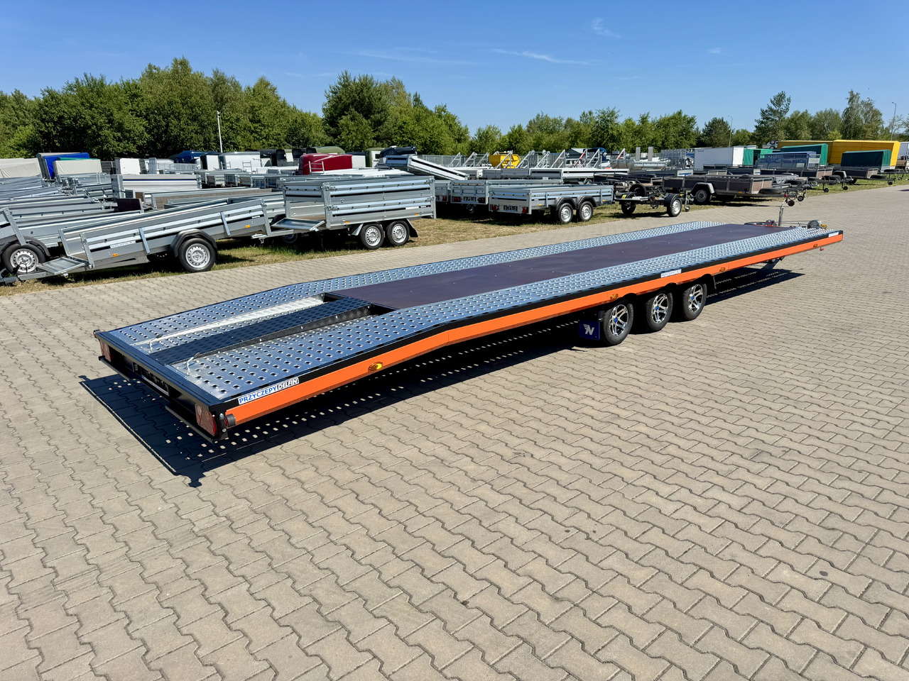 NIEWIADÓW Indiana Premium Color 850 x 210 cm | 3500 kg - Príves prepravník áut: obrázok 4 NIEWIADÓW Indiana Premium Color 850 x 210 cm | 3500 kg - Príves prepravník áut: obrázok 4