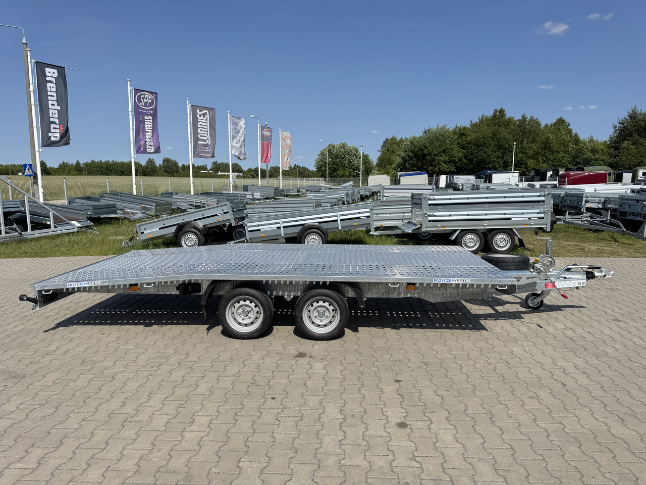 NIEWIADÓW Jupiter 4.5 - 450 x 210 cm / 2700 kg - Príves prepravník áut: obrázok 2 NIEWIADÓW Jupiter 4.5 - 450 x 210 cm / 2700 kg - Príves prepravník áut: obrázok 2