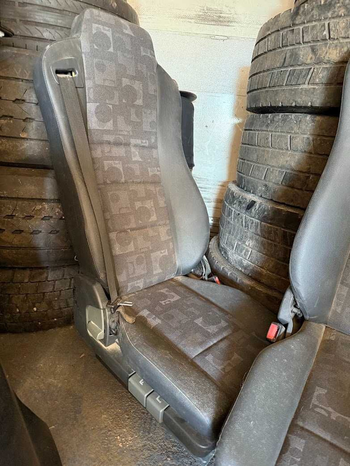 Foteli siedzenia komplet Mercedes Actros nowe - Sedadlo pre Nákladné auto: obrázok 2 Foteli siedzenia komplet Mercedes Actros nowe - Sedadlo pre Nákladné auto: obrázok 2