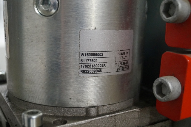 Jungheinrich 51003726 | Pump unit 24V 3KW Mahle AMK5557 for EKS110 - Hydraulické čerpadlo pre Manipulačná technika: obrázok 2 Jungheinrich 51003726 | Pump unit 24V 3KW Mahle AMK5557 for EKS110 - Hydraulické čerpadlo pre Manipulačná technika: obrázok 2