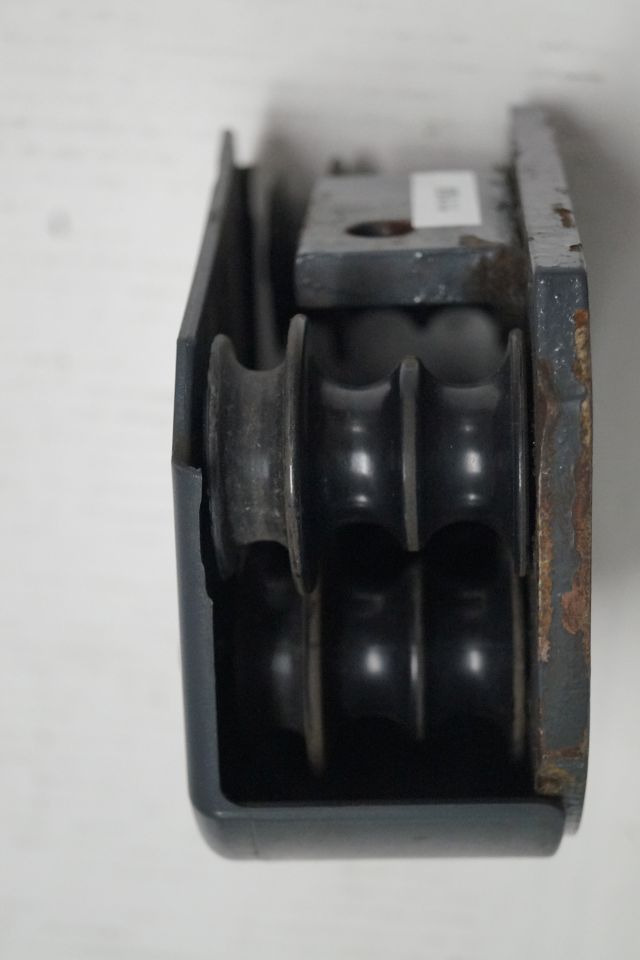 Jungheinrich 51160772 | Block rollor Hose guide for ETV from year 2003 till 2011 - Hydraulika pre Manipulačná technika: obrázok 2 Jungheinrich 51160772 | Block rollor Hose guide for ETV from year 2003 till 2011 - Hydraulika pre Manipulačná technika: obrázok 2