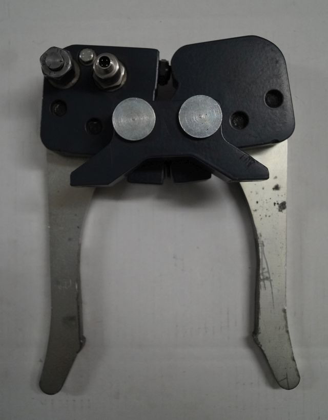 Jungheinrich 51193016 | Hydraulic Clamb from EKS308 year 2014 loading sensor 511 - Hydraulika pre Manipulačná technika: obrázok 1 Jungheinrich 51193016 | Hydraulic Clamb from EKS308 year 2014 loading sensor 511 - Hydraulika pre Manipulačná technika: obrázok 1