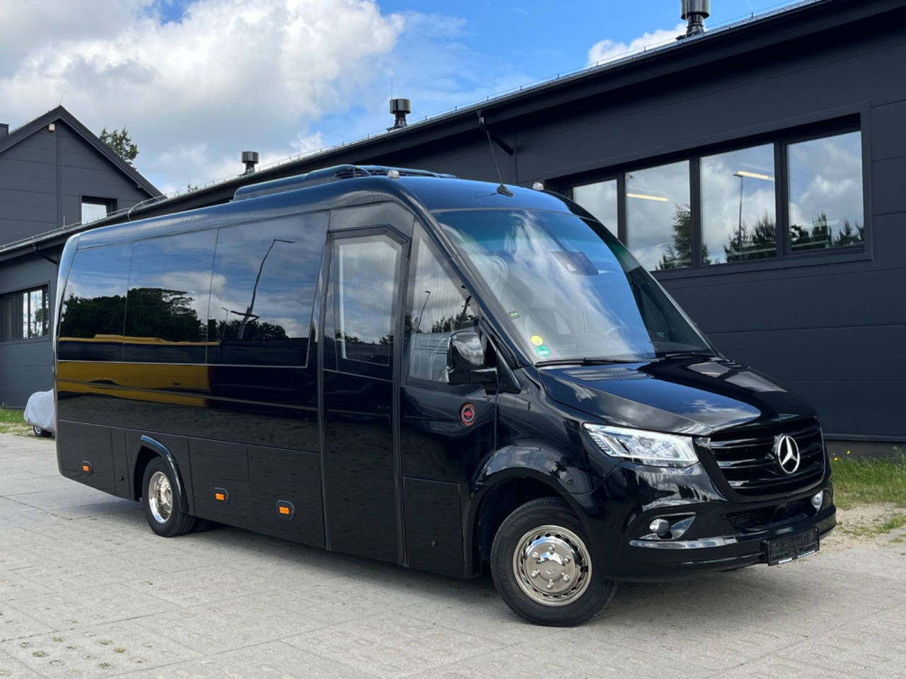 Mercedes-Benz Sprinter 519/ 3.0 V6 / LUXURY Tourist Bus - Autokar: obrázok 2 Mercedes-Benz Sprinter 519/ 3.0 V6 / LUXURY Tourist Bus - Autokar: obrázok 2