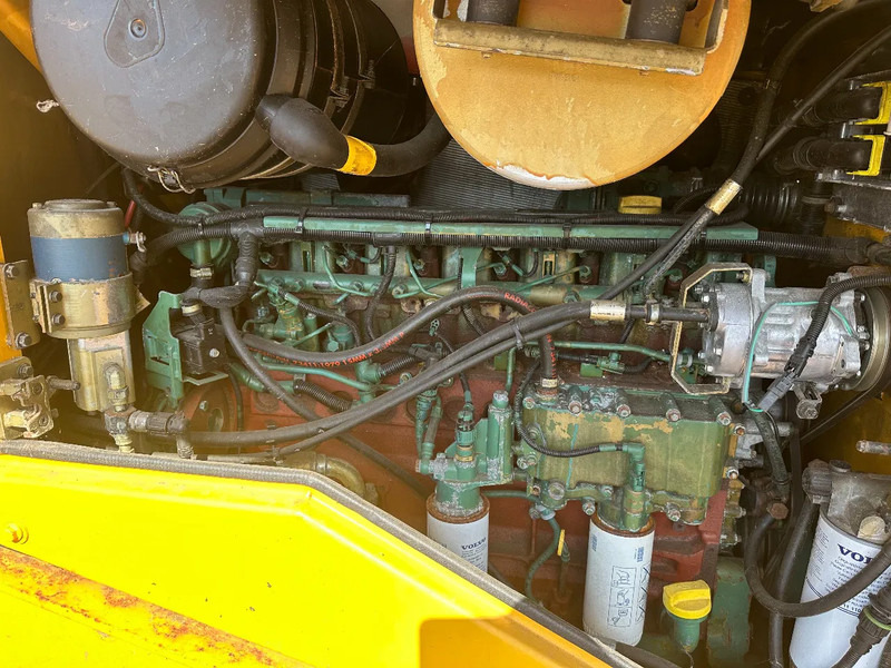 Kolesový nakladač Volvo L120 F: obrázok 12 Kolesový nakladač Volvo L120 F: obrázok 12