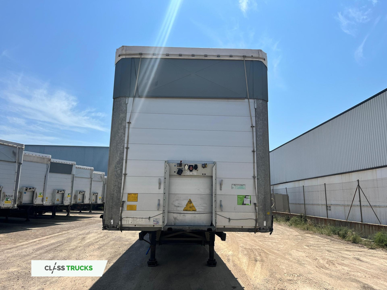 Schmitz Cargobull SCS24/L Varios - Plachtový náves: obrázok 4 Schmitz Cargobull SCS24/L Varios - Plachtový náves: obrázok 4