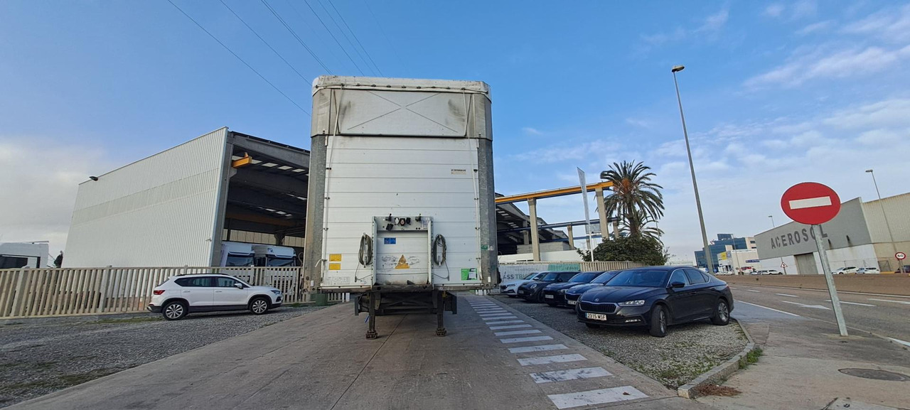 Schmitz Cargobull SCS24/L Varios - Plachtový náves: obrázok 2 Schmitz Cargobull SCS24/L Varios - Plachtový náves: obrázok 2