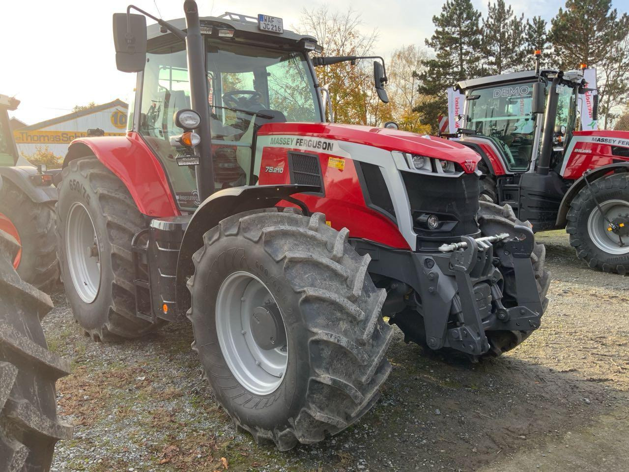 Massey Ferguson MF 7S.210 DYNA-VT - Traktor: obrázok 1 Massey Ferguson MF 7S.210 DYNA-VT - Traktor: obrázok 1