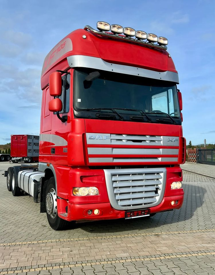 DAF XF105.510 | 6x2 | Pod zabudowę |Os podnoszona i skrętna | Retarder | Webasto | Klimatyzacja - Podvozek s kabinou: obrázok 1 DAF XF105.510 | 6x2 | Pod zabudowę |Os podnoszona i skrętna | Retarder | Webasto | Klimatyzacja - Podvozek s kabinou: obrázok 1