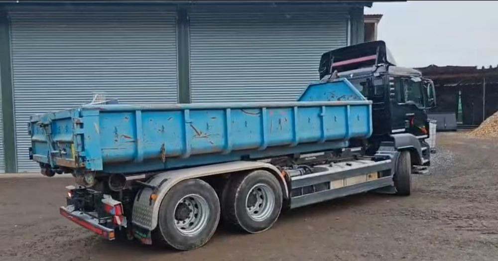 MAN TGS 26.440 6x4 – Meiller z systemem HDS (roll-off) + Kontener + Przyczepa – Euro 5 - Hákový nosič kontajnerov: obrázok 4 MAN TGS 26.440 6x4 – Meiller z systemem HDS (roll-off) + Kontener + Przyczepa – Euro 5 - Hákový nosič kontajnerov: obrázok 4