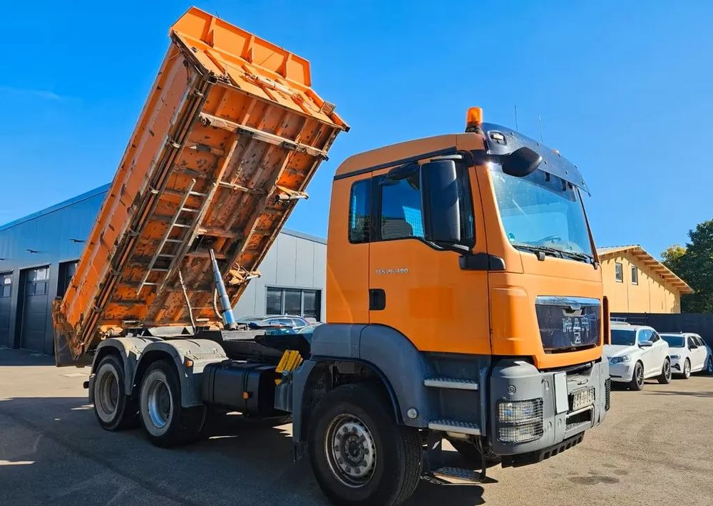 MAN TGS 26.480 6x4 WYWROTKA 3-STRONNA | AUTOMAT | EURO 5 | PRZEBIEG 310 000km! - Sklápač: obrázok 4 MAN TGS 26.480 6x4 WYWROTKA 3-STRONNA | AUTOMAT | EURO 5 | PRZEBIEG 310 000km! - Sklápač: obrázok 4