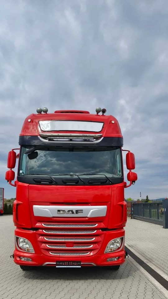 DAF XF 530 Super Space Cab | RETARDER | KLIMATYZACJA | EURO 6 | 2018 | 530 000 km - Ťahač: obrázok 4 DAF XF 530 Super Space Cab | RETARDER | KLIMATYZACJA | EURO 6 | 2018 | 530 000 km - Ťahač: obrázok 4