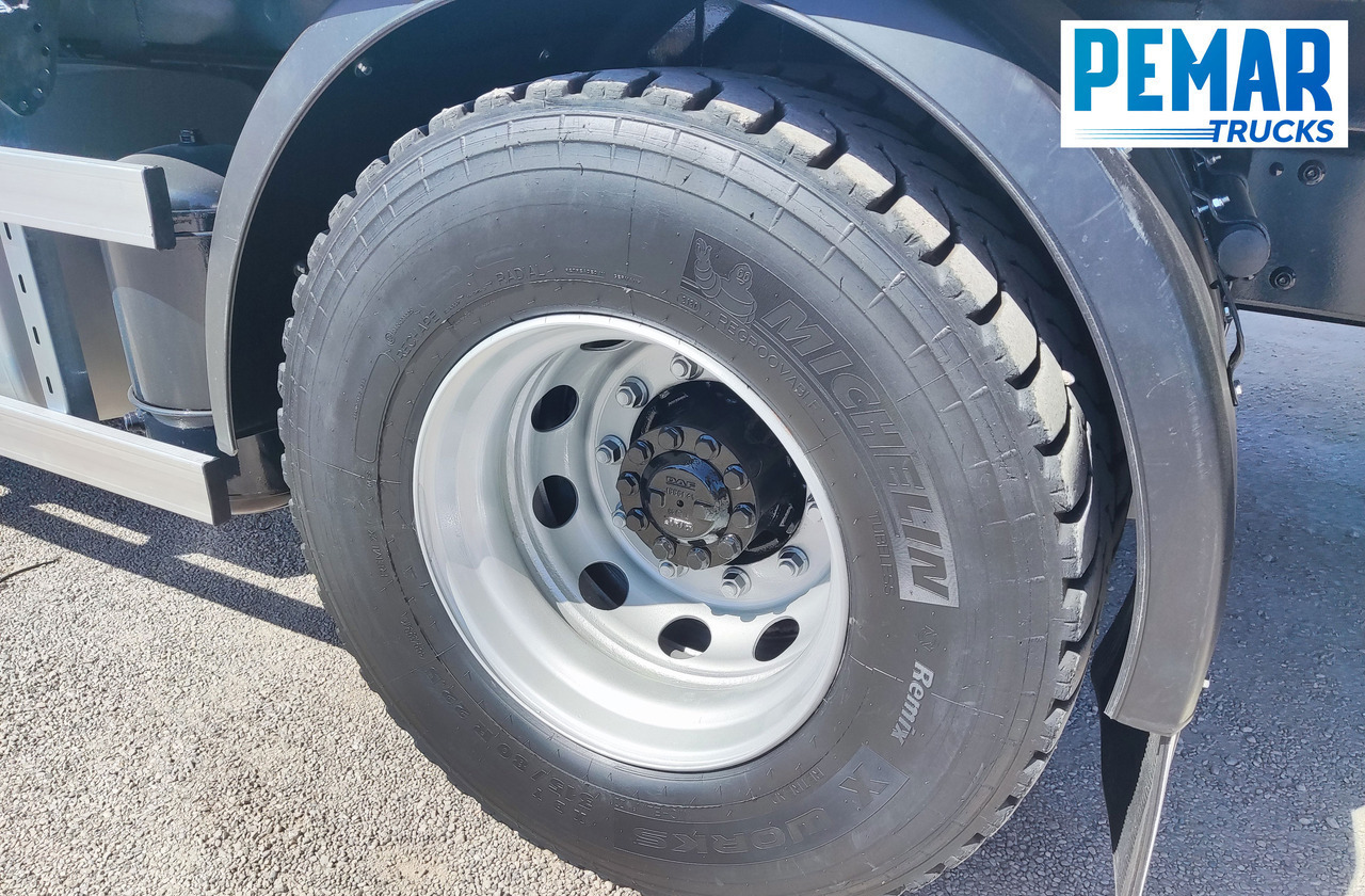 Chladirenské nákladné vozidlo DAF CF 330 FRIGORIFICO 18T: obrázok 17