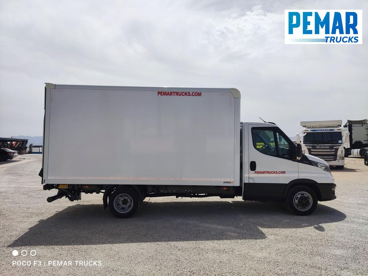 IVECO DAILY 35C16 CAJA CERRADA DOBLE RUEDA - Dodávka skriňová nadstavba: obrázok 4 IVECO DAILY 35C16 CAJA CERRADA DOBLE RUEDA - Dodávka skriňová nadstavba: obrázok 4