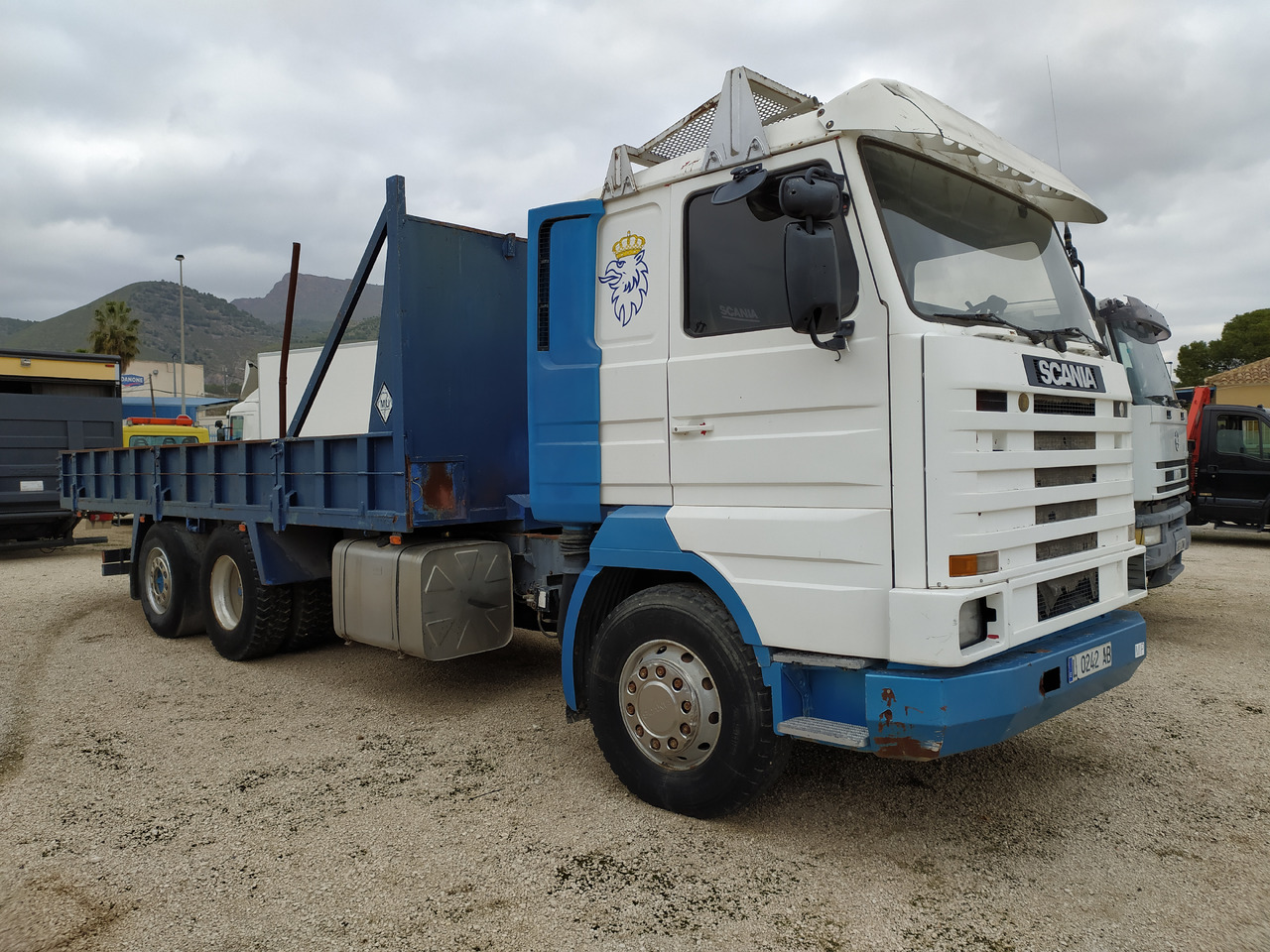 SCANIA 143 420 BASCULANTE - Sklápač: obrázok 3 SCANIA 143 420 BASCULANTE - Sklápač: obrázok 3