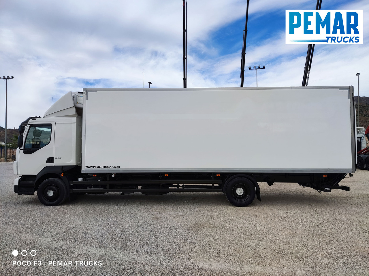 Chladirenské nákladné vozidlo VOLVO FL 240 FRIGORIFICO 14T: obrázok 8