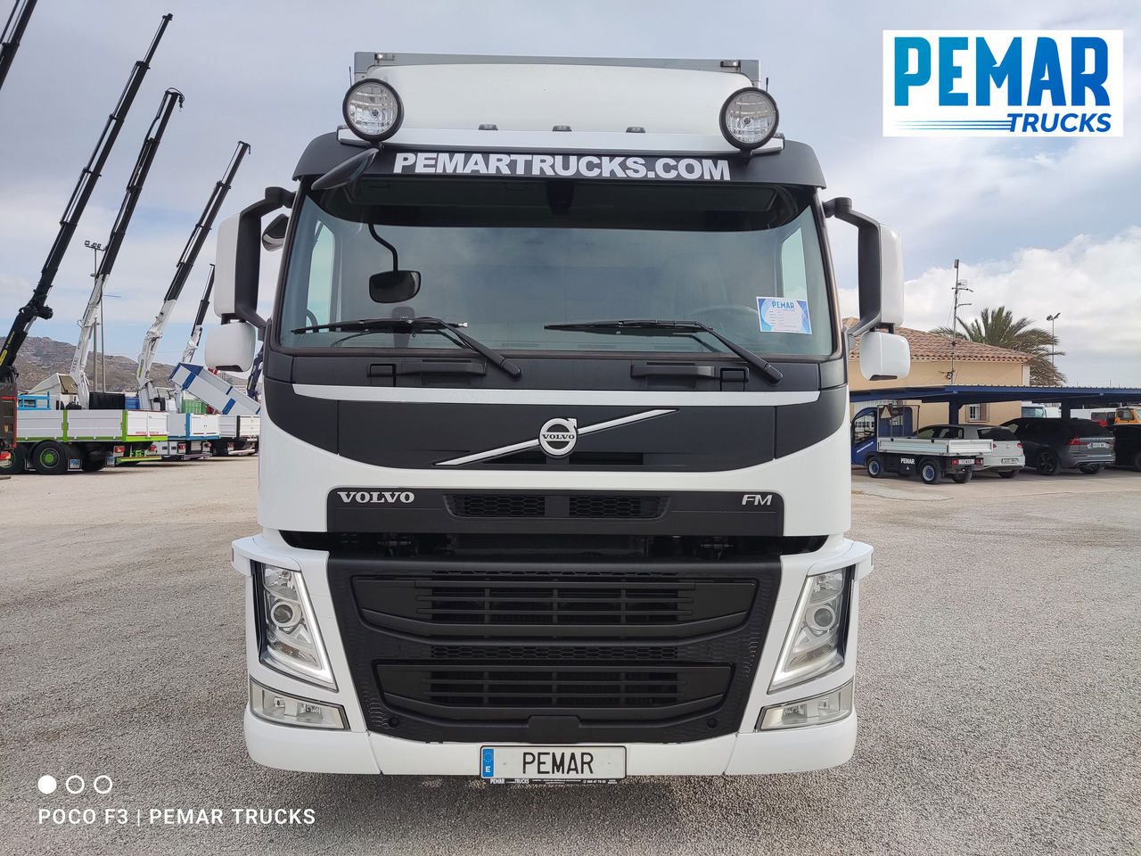 VOLVO FM 330 4X2 FRIGORIFICO 18T EURO 6 - Chladirenské nákladné vozidlo: obrázok 2 VOLVO FM 330 4X2 FRIGORIFICO 18T EURO 6 - Chladirenské nákladné vozidlo: obrázok 2