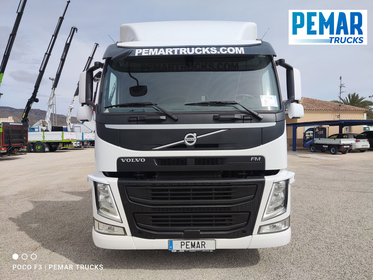 VOLVO FM 330 4X2 GRUA CAJA FIJA - Valníkový/ Plošinový nákladný automobil, Auto s hydraulickou rukou: obrázok 3 VOLVO FM 330 4X2 GRUA CAJA FIJA - Valníkový/ Plošinový nákladný automobil, Auto s hydraulickou rukou: obrázok 3
