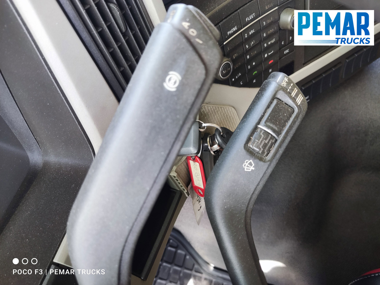 Auto s hydraulickou rukou VOLVO FM 330 GRUA CAJA FIJA: obrázok 31