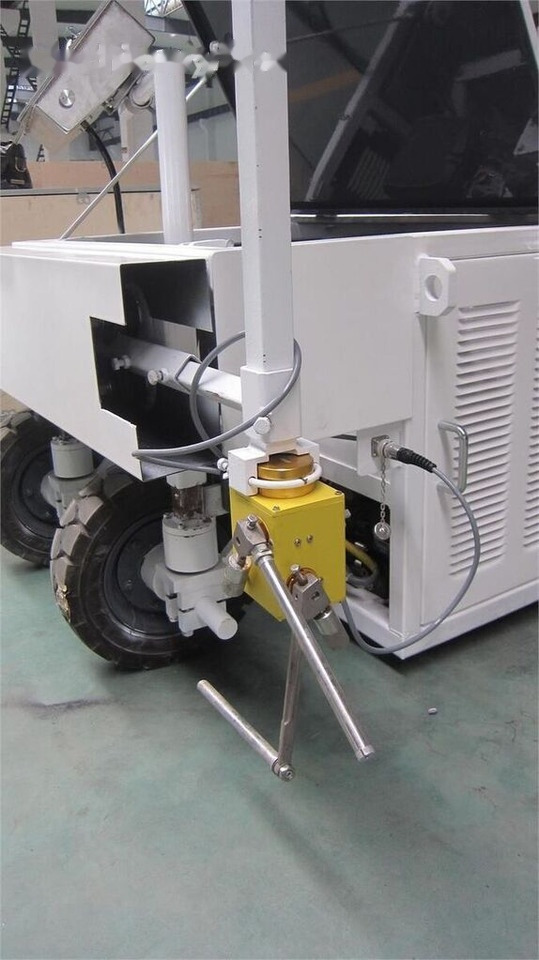 Kinglink MC450 Curbmaker/Curb maker - Čeľusťový drvič: obrázok 5 Kinglink MC450 Curbmaker/Curb maker - Čeľusťový drvič: obrázok 5