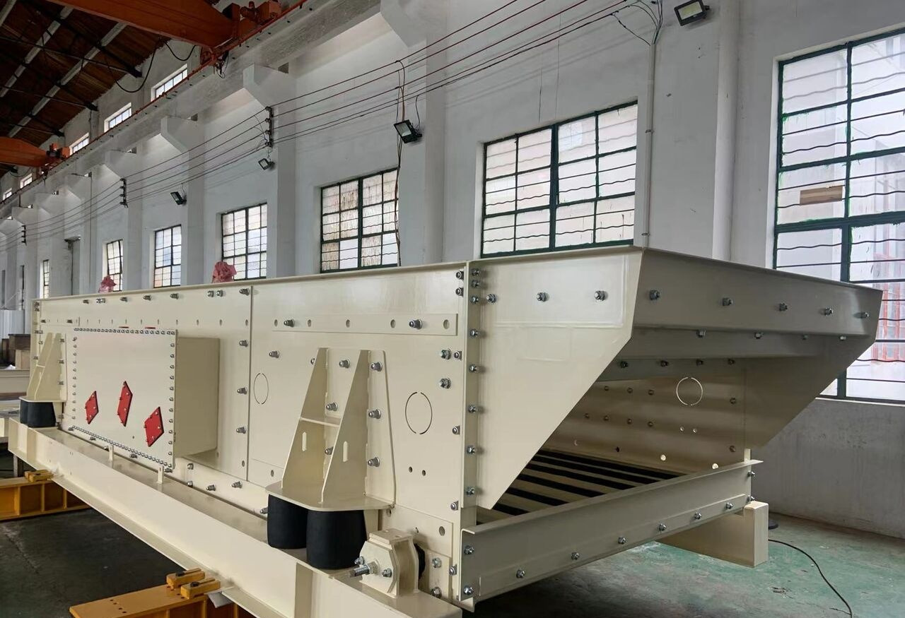 Kinglink New Horizontal Vibrating Screen - Třídič: obrázok 5 Kinglink New Horizontal Vibrating Screen - Třídič: obrázok 5