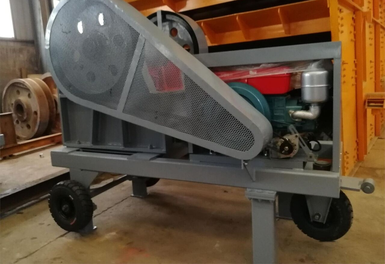 Kinglink PE1016 Small Jaw Crusher Made In China - Čeľusťový drvič: obrázok 3 Kinglink PE1016 Small Jaw Crusher Made In China - Čeľusťový drvič: obrázok 3
