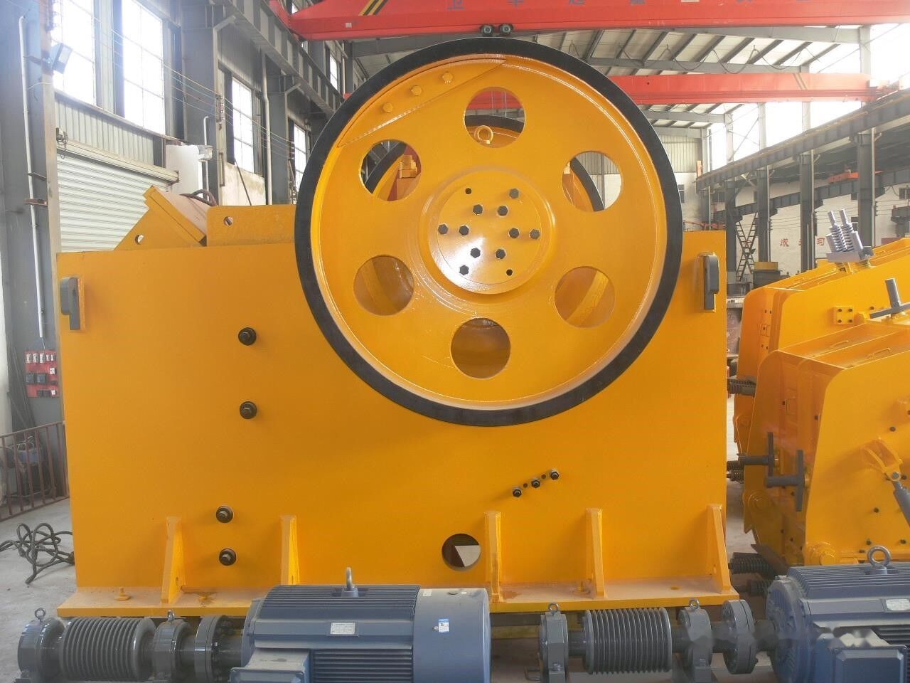 Kinglink PE1200X1500 Large Capacity Big Jaw Crusher - Čeľusťový drvič: obrázok 3 Kinglink PE1200X1500 Large Capacity Big Jaw Crusher - Čeľusťový drvič: obrázok 3