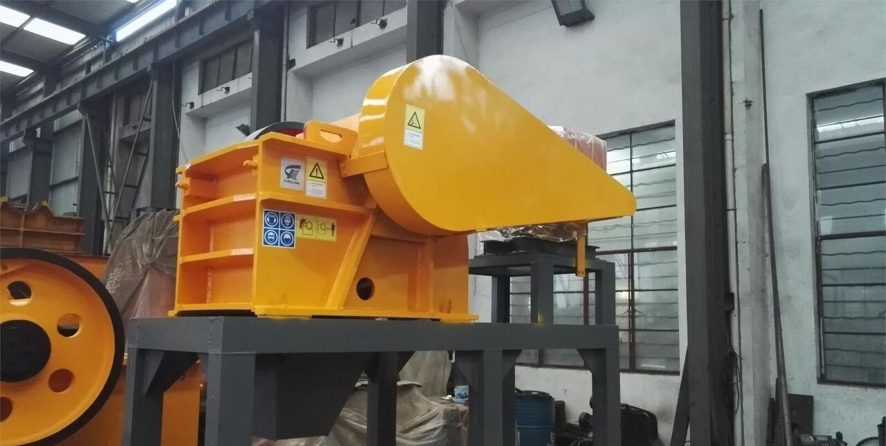 Kinglink PE250x400 Diesel Engine Skid Frame Jaw Crusher 10x16 - Čeľusťový drvič: obrázok 5 Kinglink PE250x400 Diesel Engine Skid Frame Jaw Crusher 10x16 - Čeľusťový drvič: obrázok 5