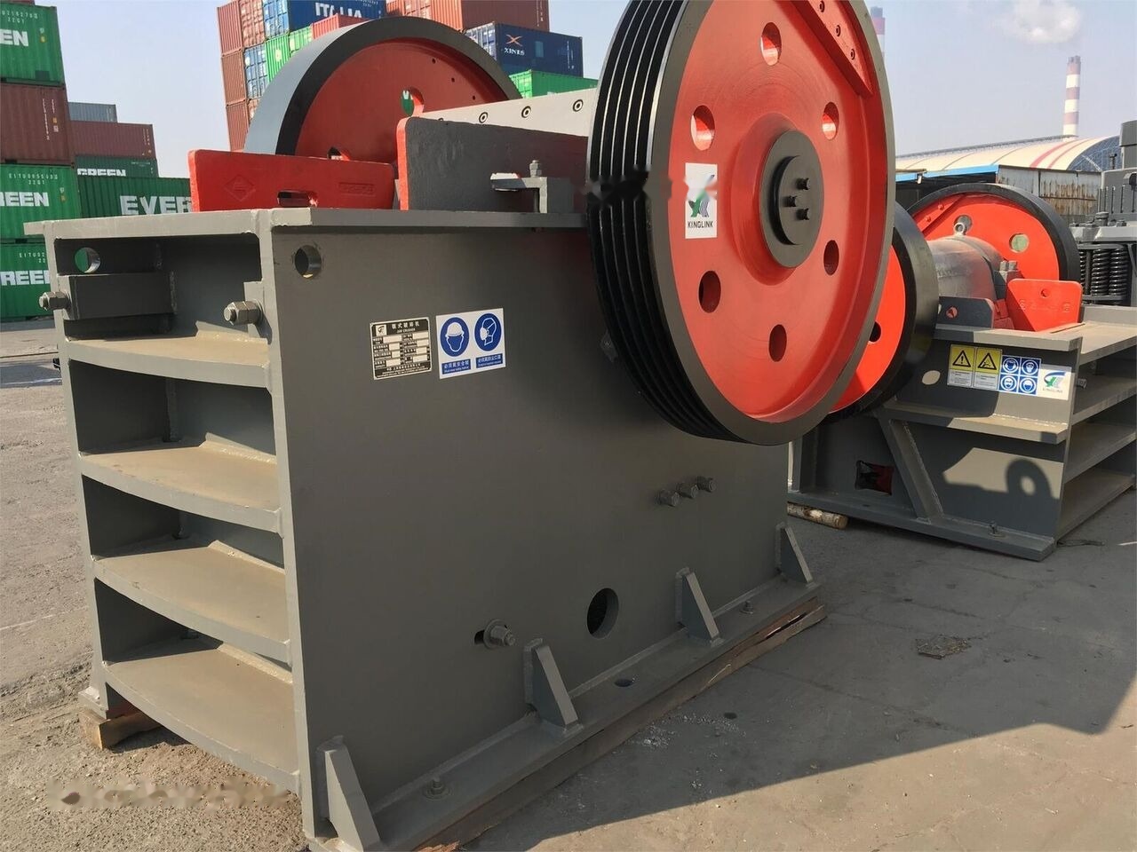 Kinglink PE600x900 Basalt and Granite Jaw Crusher - Čeľusťový drvič: obrázok 1 Kinglink PE600x900 Basalt and Granite Jaw Crusher - Čeľusťový drvič: obrázok 1