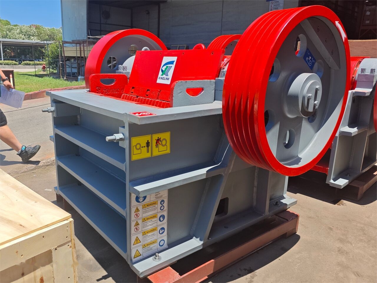 Kinglink PEX250x1000 | PEX1039 Secondary Stone Jaw Crusher - Čeľusťový drvič: obrázok 3 Kinglink PEX250x1000 | PEX1039 Secondary Stone Jaw Crusher - Čeľusťový drvič: obrázok 3