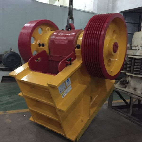 Kinglink Small Stone Jaw Crusher PE400x600 | PE16X24 - Čeľusťový drvič: obrázok 2 Kinglink Small Stone Jaw Crusher PE400x600 | PE16X24 - Čeľusťový drvič: obrázok 2