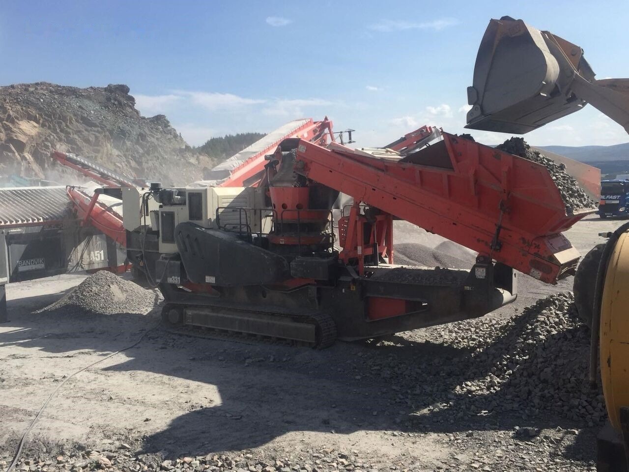 Sandvik QH331 Mobile Crushing Plant - Mobilný drvič: obrázok 4 Sandvik QH331 Mobile Crushing Plant - Mobilný drvič: obrázok 4