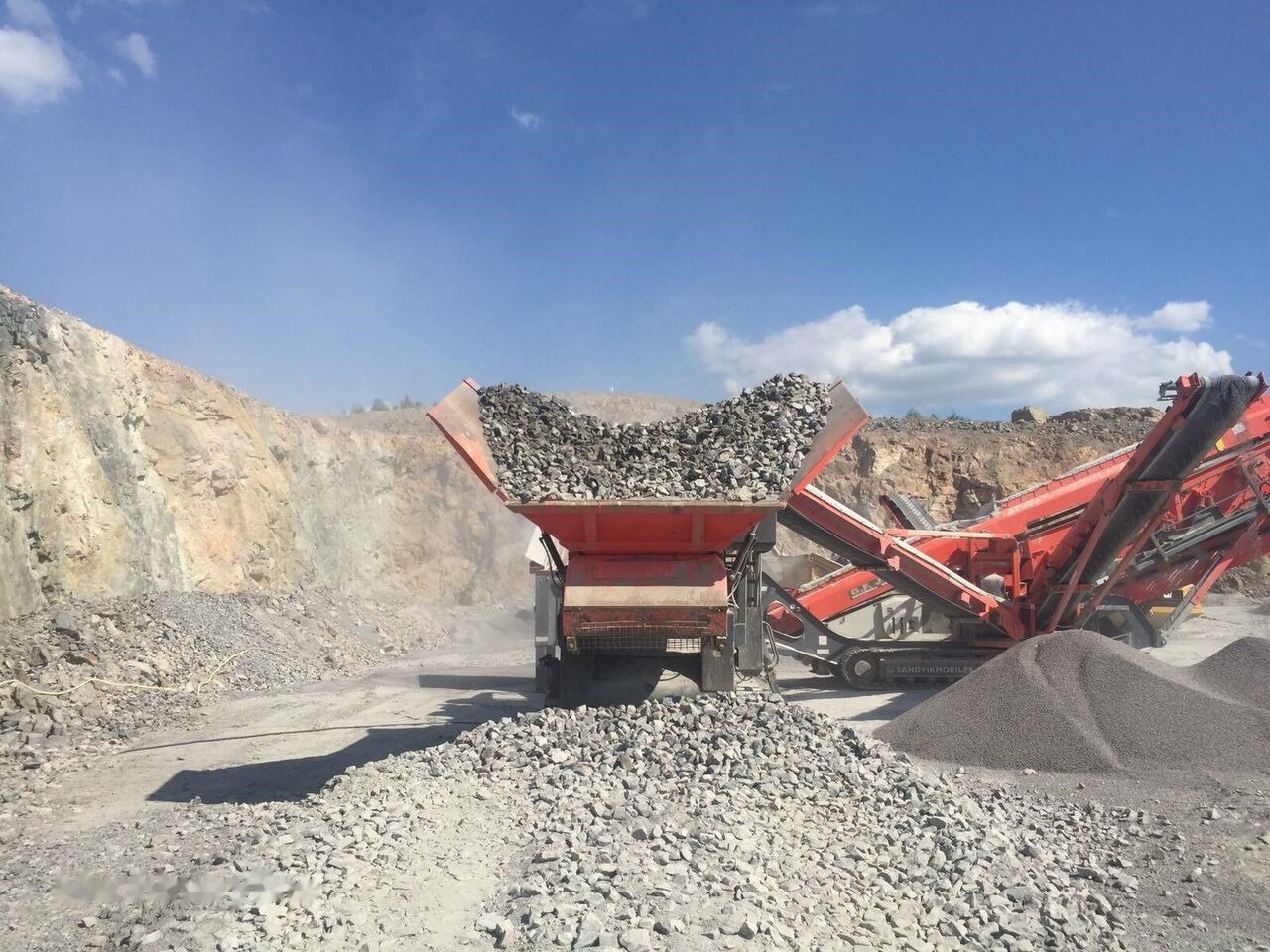Sandvik QH331 Mobile Crushing Plant - Mobilný drvič: obrázok 3 Sandvik QH331 Mobile Crushing Plant - Mobilný drvič: obrázok 3