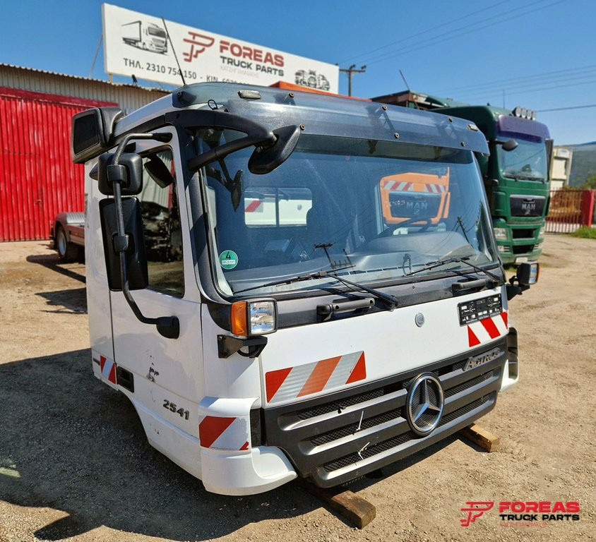 MERCEDES ACTROS MP2 MEDIUM - Kabína: obrázok 1 MERCEDES ACTROS MP2 MEDIUM - Kabína: obrázok 1