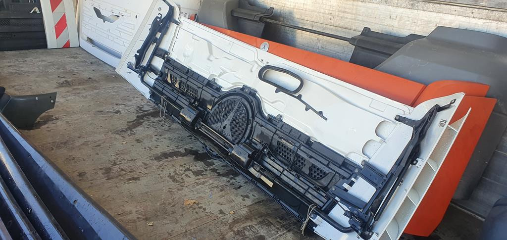 MERCEDES-BENZ ACTROS MP4 - Kapota pre Nákladné auto: obrázok 5 MERCEDES-BENZ ACTROS MP4 - Kapota pre Nákladné auto: obrázok 5