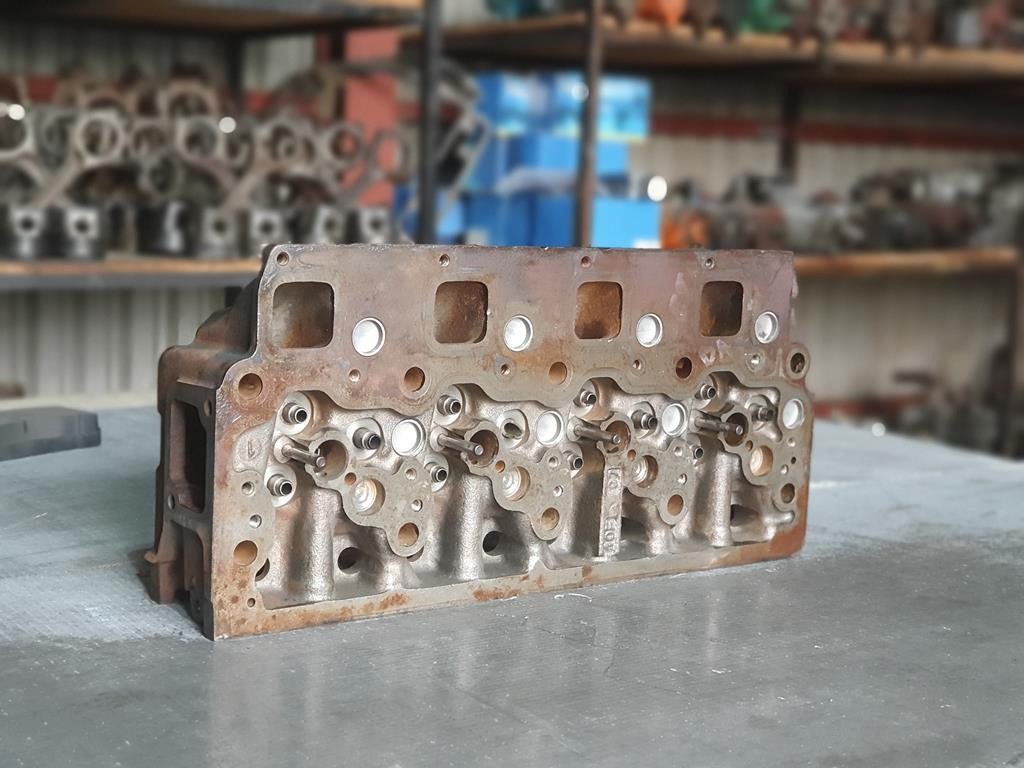 MERCEDES-BENZ VARIO - Hlava valcov pre Nákladné auto: obrázok 3 MERCEDES-BENZ VARIO - Hlava valcov pre Nákladné auto: obrázok 3