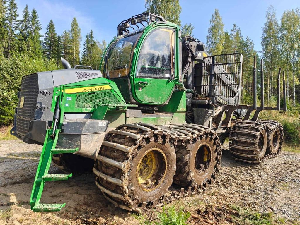 John Deere 1010 G - Vyvážečka: obrázok 1 John Deere 1010 G - Vyvážečka: obrázok 1