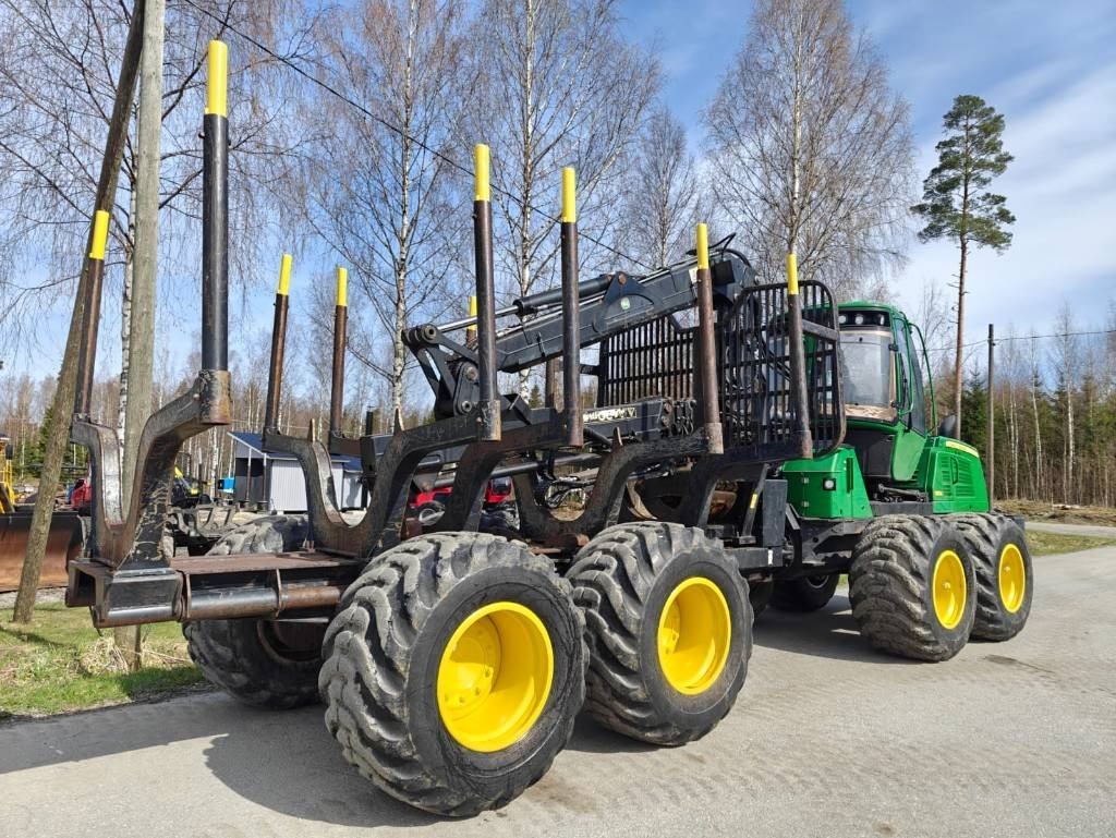 John Deere 1110 E Eco III - Vyvážečka: obrázok 5 John Deere 1110 E Eco III - Vyvážečka: obrázok 5